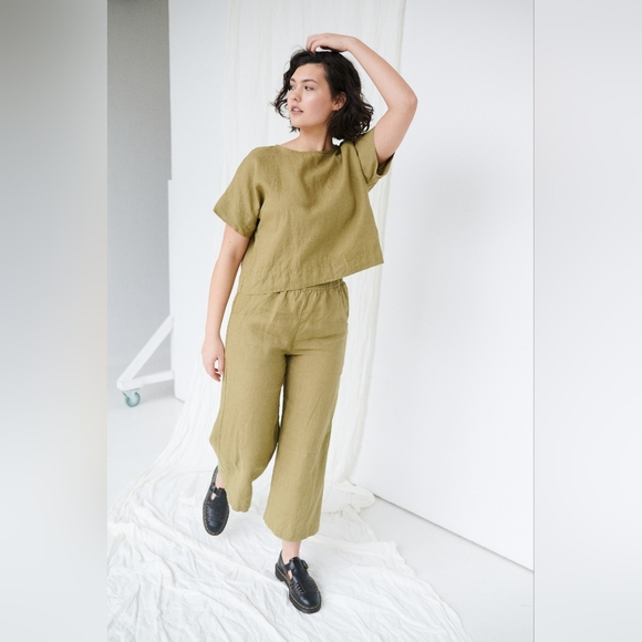 Linenfox Tops - EUC Linenfox Mina Linen Top Size Small-Medium Olive
